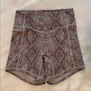 The Ascend Short Boa